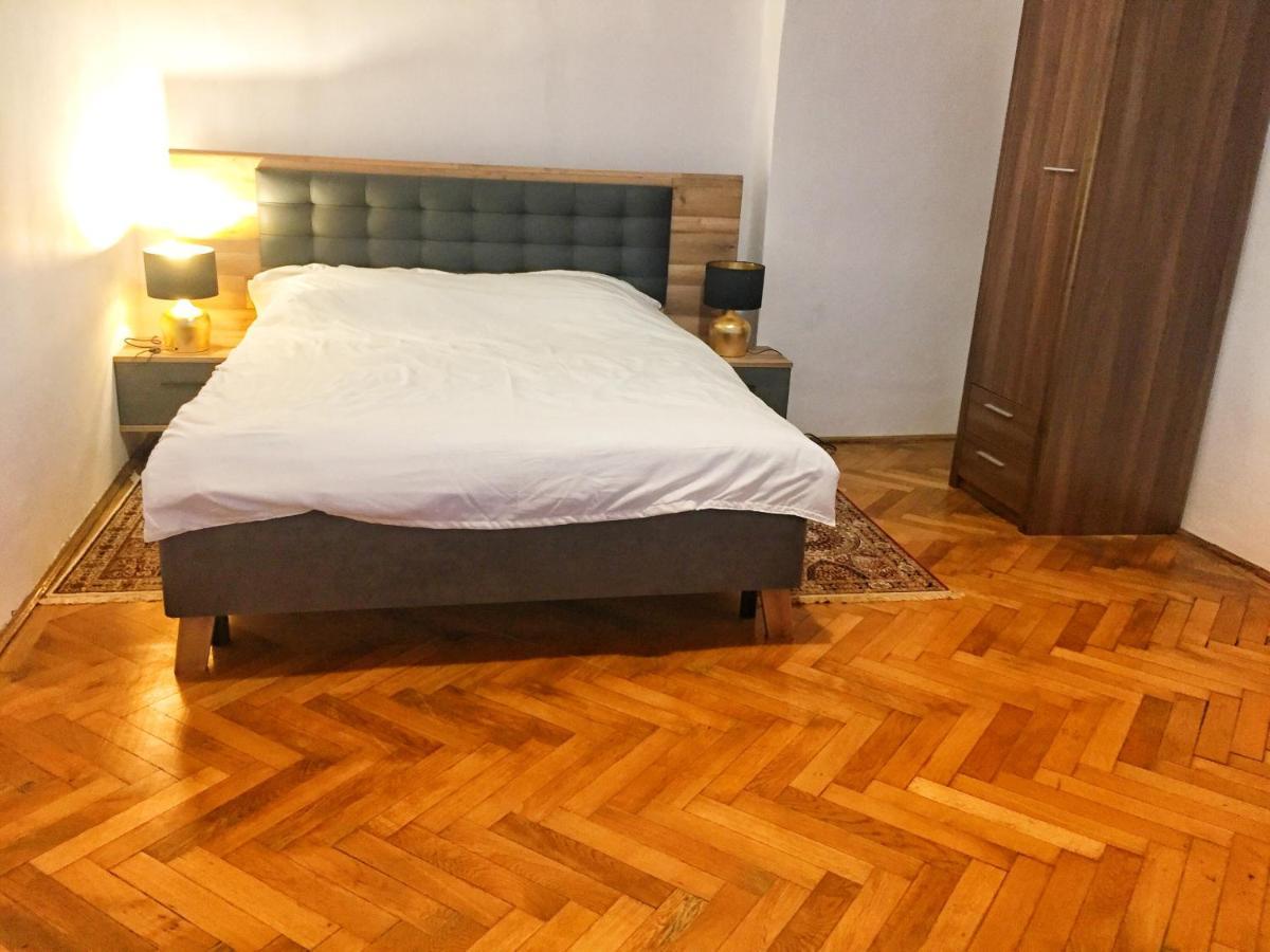 Piata Sfatului Residence Braşov Esterno foto